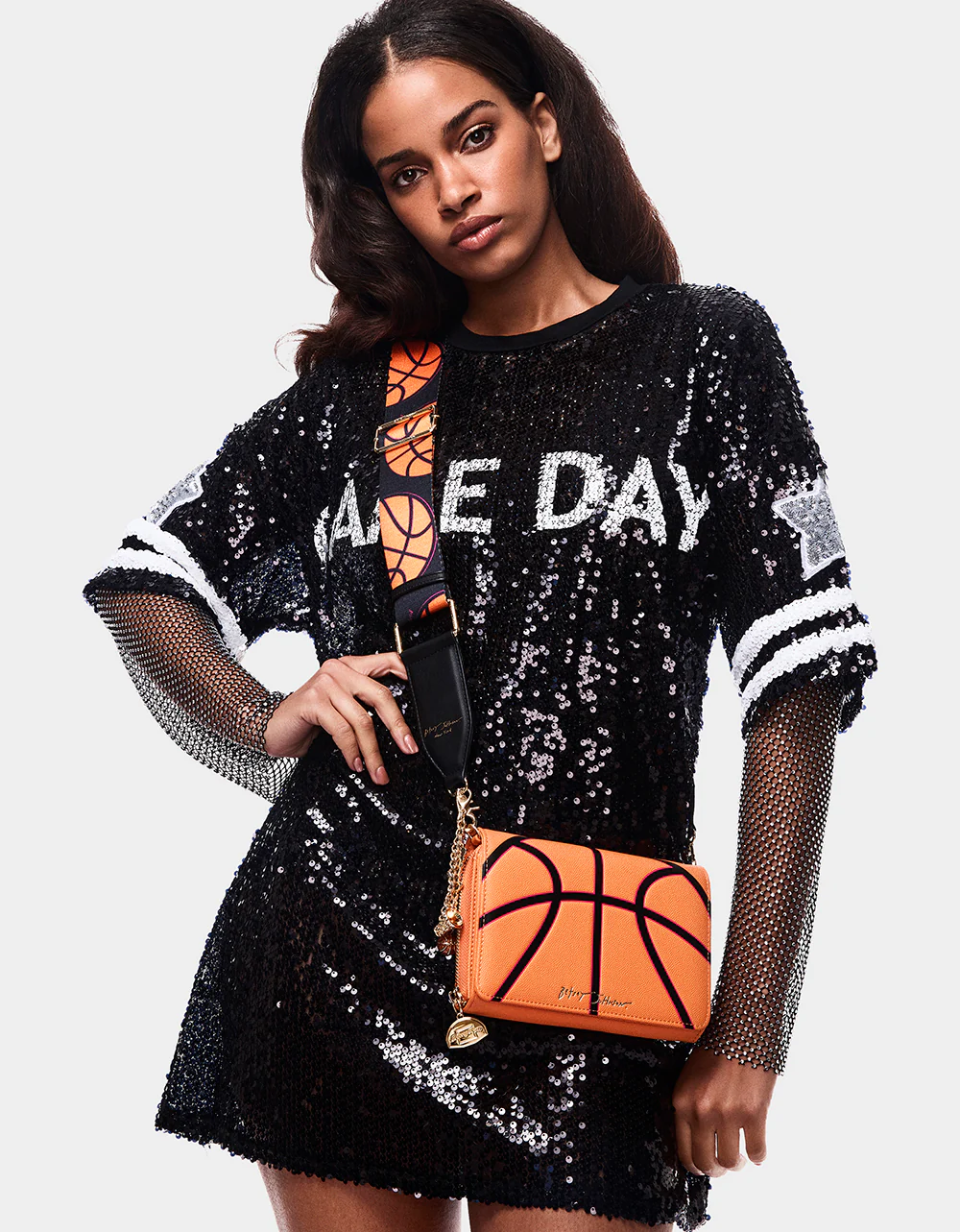 GAME TIME WALLET ON CHAIN ORANGE - Image 7